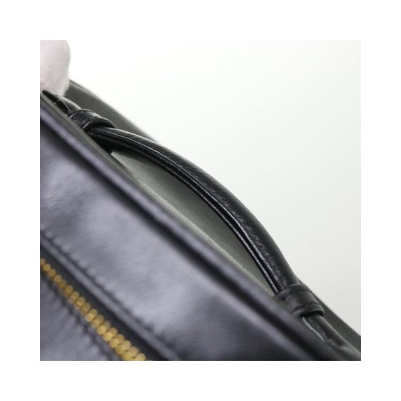 Chanel Sleek and Elegant Leather Cosmetic Pouch - Picture 7 of 9